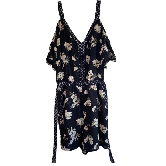 Abercrombie & Fit Cold Shoulder Flower Print Belted Romper size LT - Picture 7 of 9